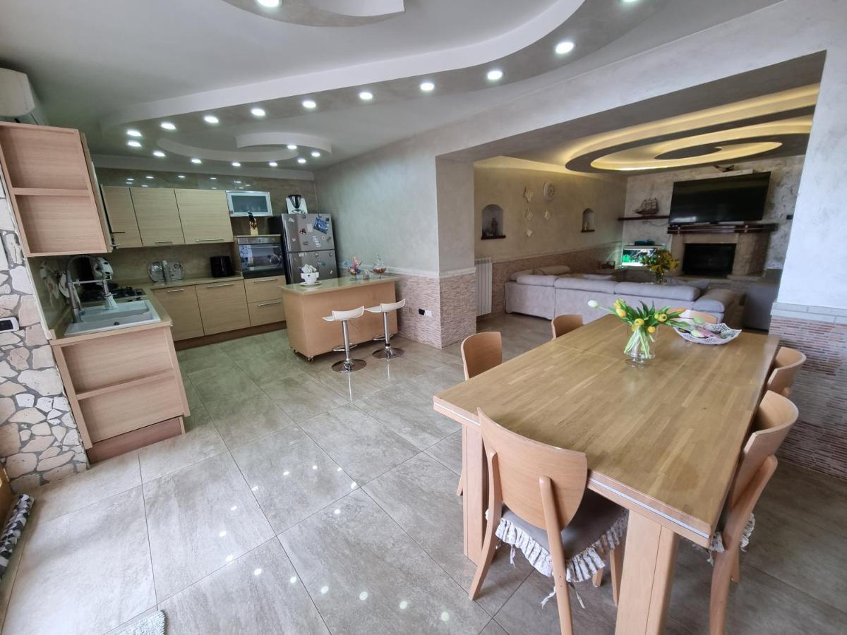 Villa Sweery Santa Maria a Vico Dış mekan fotoğraf